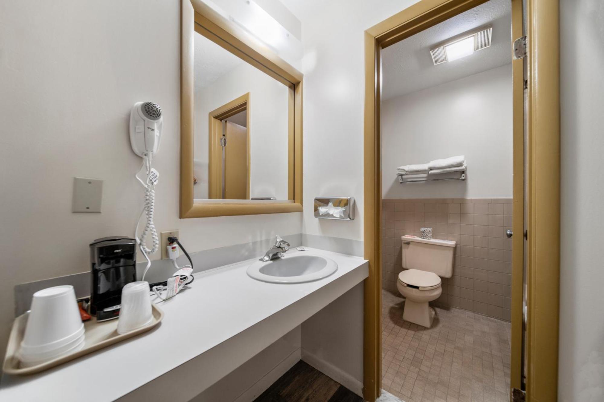 Executive Inn Cass City Habitación foto